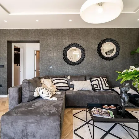 Apartment Gorgeous Ground Floor W/ Minipool & Patio *