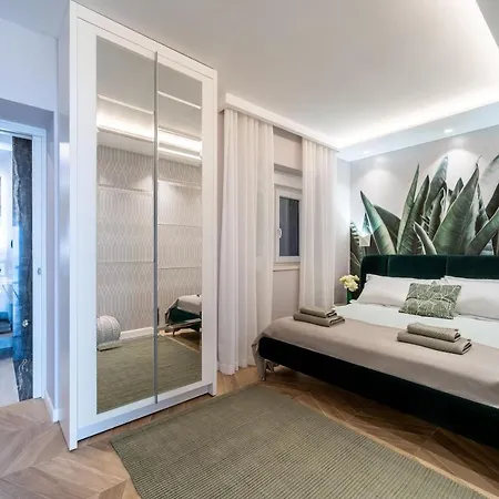 Gorgeous Ground Floor W/ Minipool & Patio * Dubrovnik