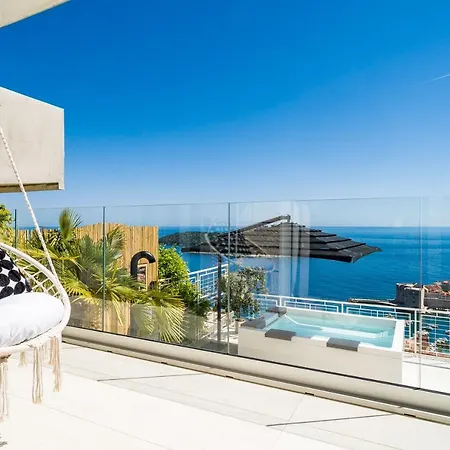 Gorgeous Ground Floor W Pool & Patio Apartman