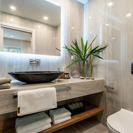 Apartman Gorgeous Ground Floor W Pool & Patio *