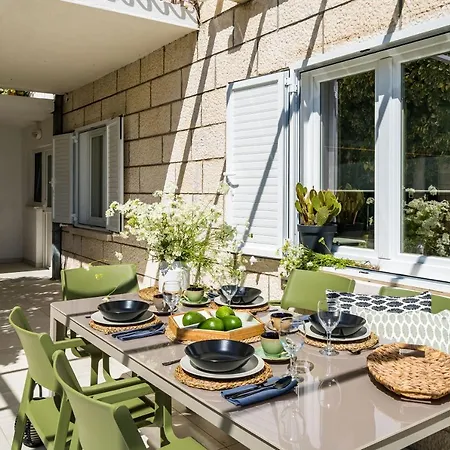 Gorgeous Ground Floor W Pool & Patio דירה דוברובניק