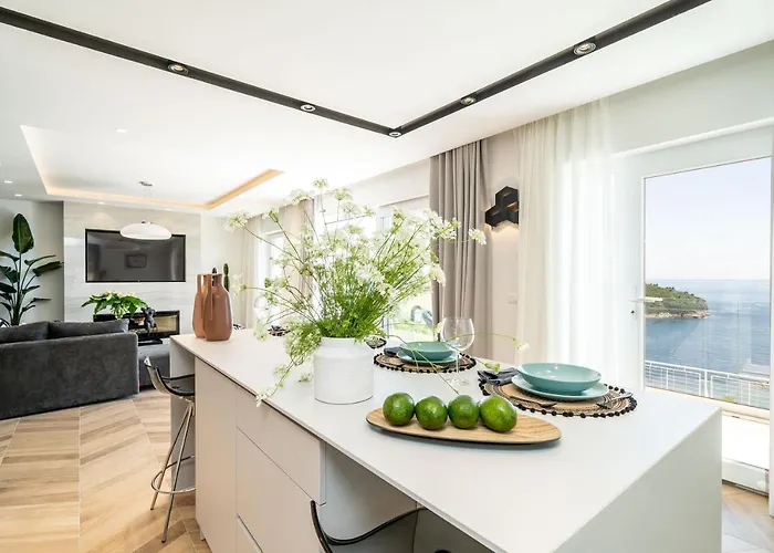 公寓 Gorgeous Ground Floor W Pool & Patio