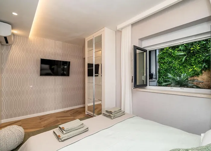 Gorgeous Ground Floor W Pool & Patio 杜布罗夫尼克