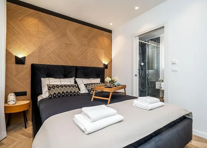 公寓 Gorgeous Ground Floor W Pool & Patio *